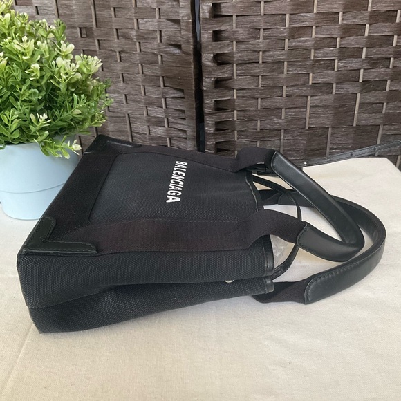 BALENCIAGA 2021  XS Cabas - Picture 6 of 13